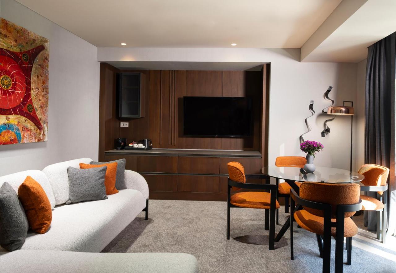 Crowne Plaza Istanbul - Ortakoy Bosphorus By Ihg Hotel ภายนอก รูปภาพ