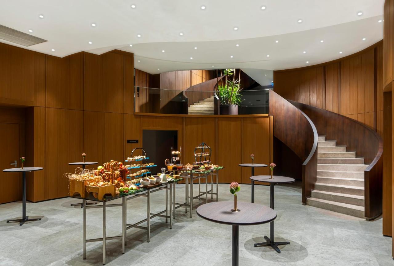 Crowne Plaza Istanbul - Ortakoy Bosphorus By Ihg Hotel ภายนอก รูปภาพ