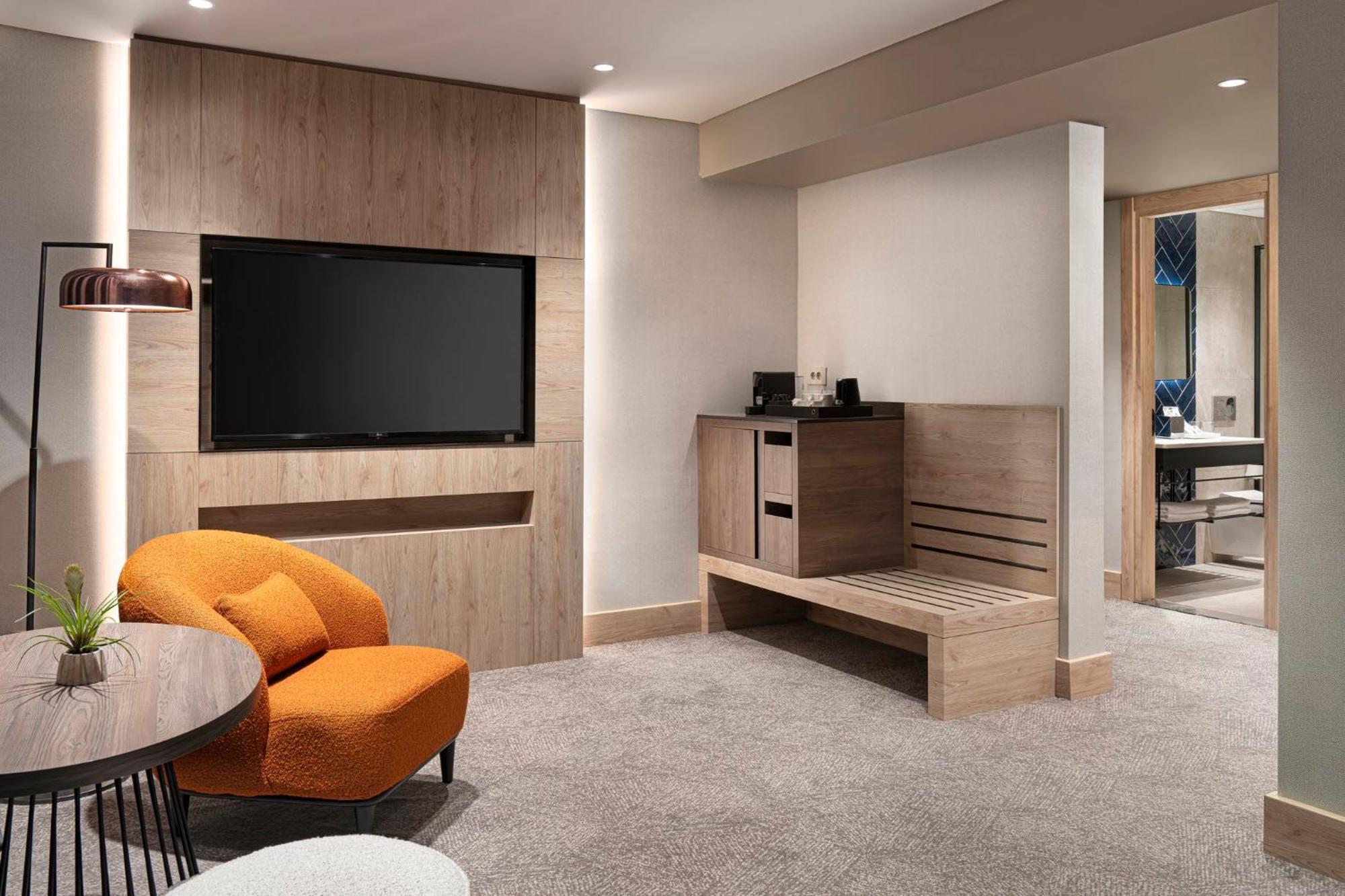 Crowne Plaza Istanbul - Ortakoy Bosphorus By Ihg Hotel ภายนอก รูปภาพ